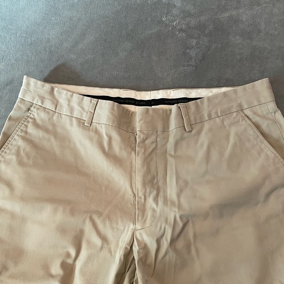 Men’s Express Khaki Pants - Picture 3 of 4